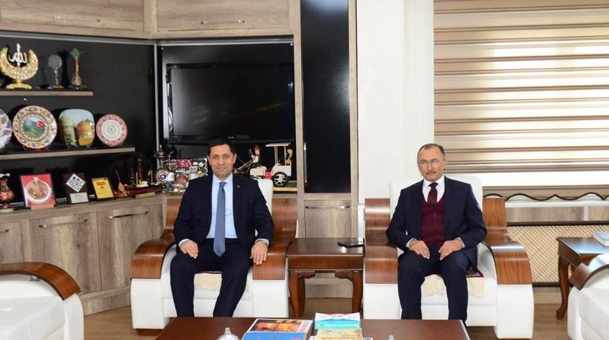 Vali Masatlı, Belediye Meclis Toplantısına katıldı