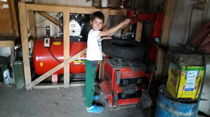 Aileleriyle hayatı &ouml;ğreniyorlar