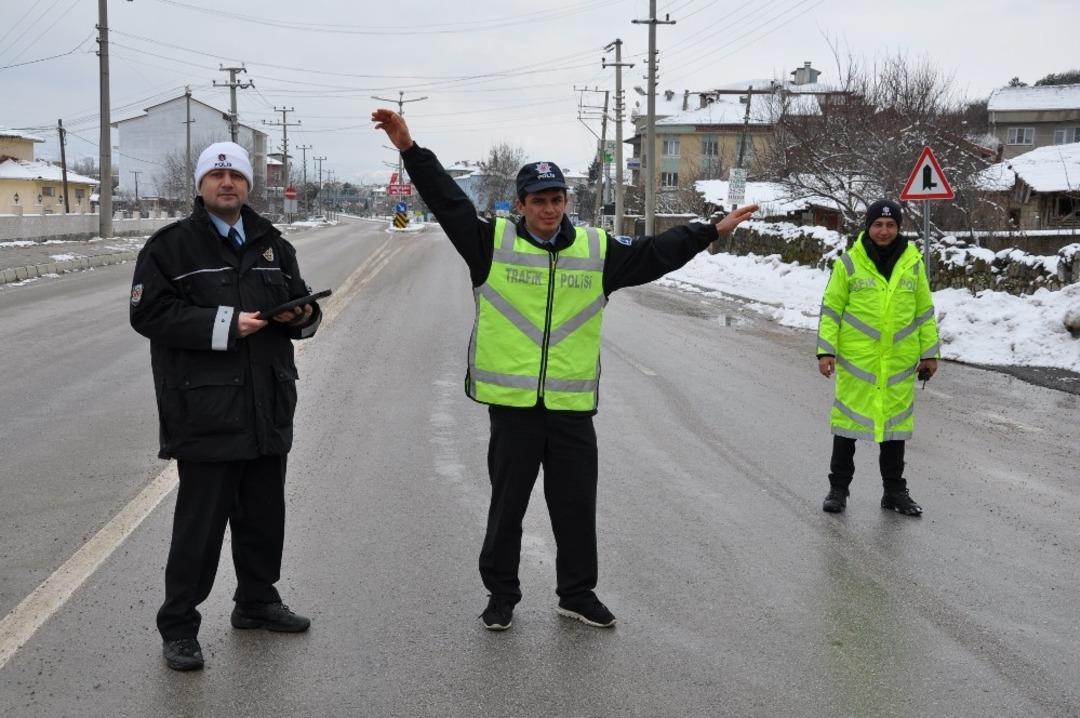 Engelli &ouml;ğrencinin &rsquo;Polis olma&rsquo; hayali ger&ccedil;ekleşti
