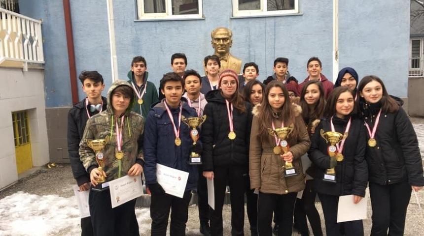 &Ouml;ğrencilerin oryantiring heyecanı