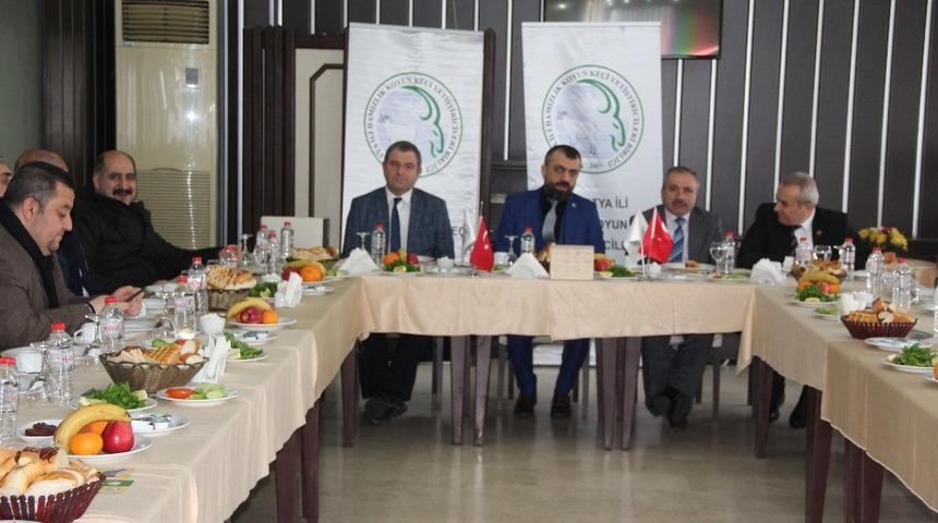 Başkan Akın gazetecilerle kahvaltıda bir araya geldi