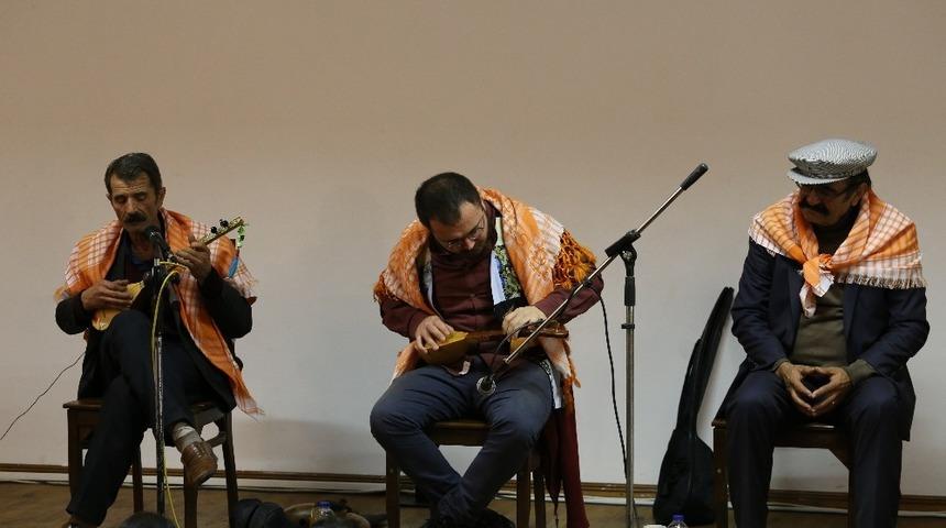 Hayri Dev anısına konser