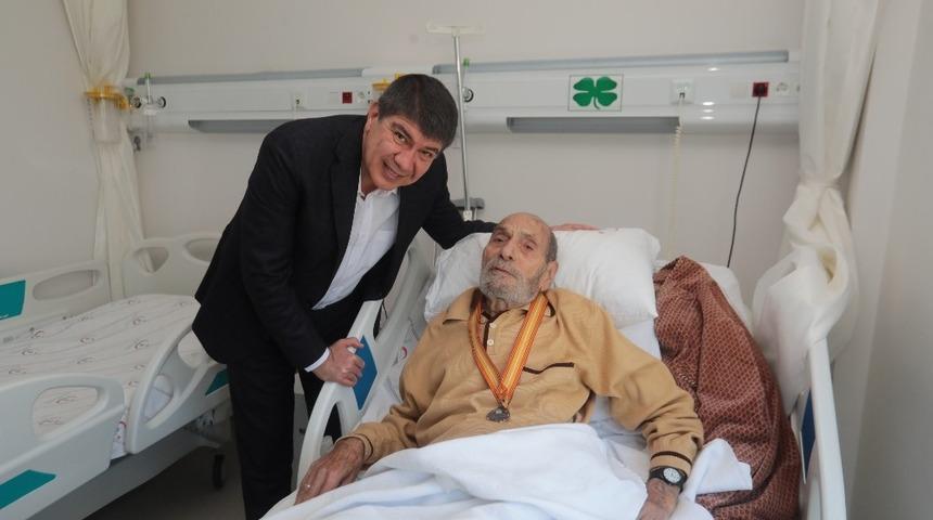 Başkan T&uuml;rel&rsquo;den Kore Gazisine ziyaret