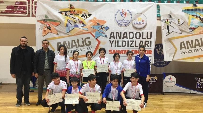 Diyarbakır&rsquo;da badminton grup m&uuml;sabakaları tamamlandı