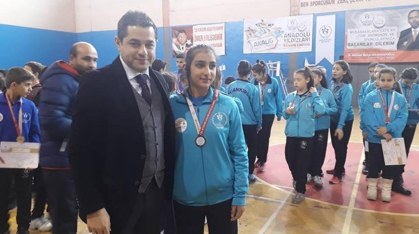 Analig&rsquo;de bir başarı da Badminton&rsquo;dan