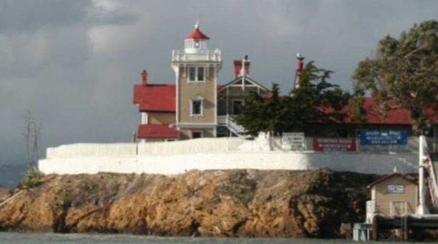 ABD&rsquo;de ıssız adadaki otel yıllık 65 bin dolar maaşla personel arıyor