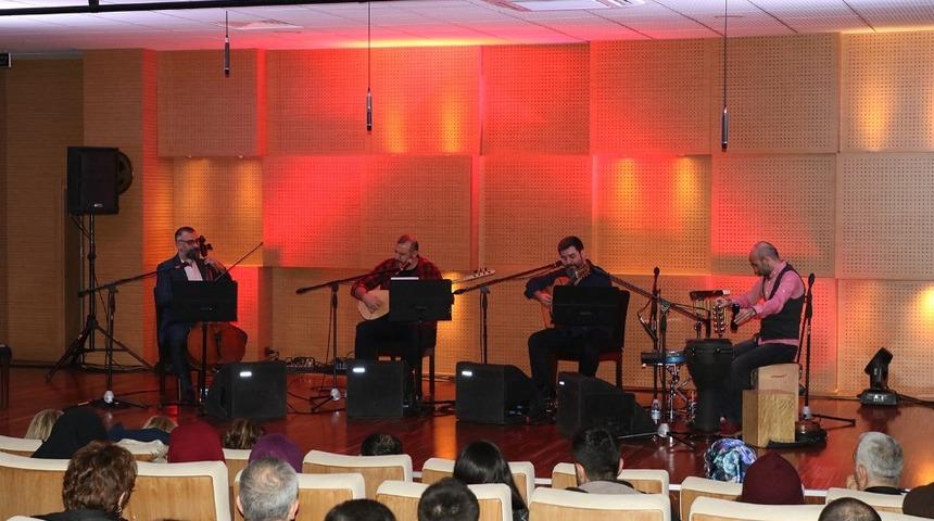 Ziya Taşkent&rsquo;te Şems Trio gecesi