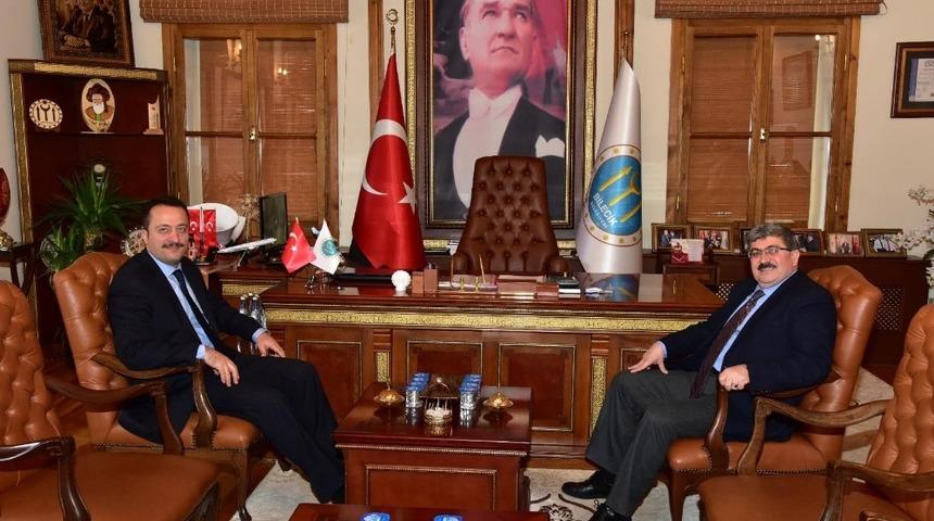 Başkan Can Vali Şent&uuml;rk&rsquo;&uuml; makamında ağırladı