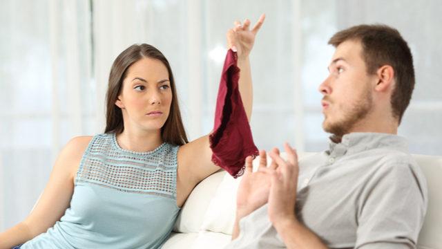 Aldatma nedeni narsisistik mi, dürtüsellik mi?