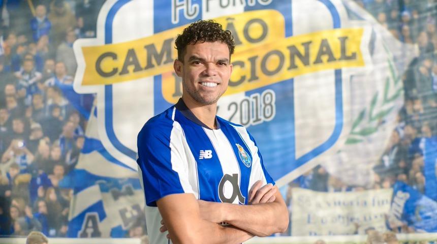 Pepe, Porto ile 2021 yılına kadar sözleşme imzaladı!