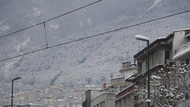 Bursa’da doyumsuz kar manzaraları