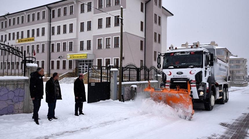 Başkan Pekyatırmaca’dan kar temizleme ekiplerine ziyaret