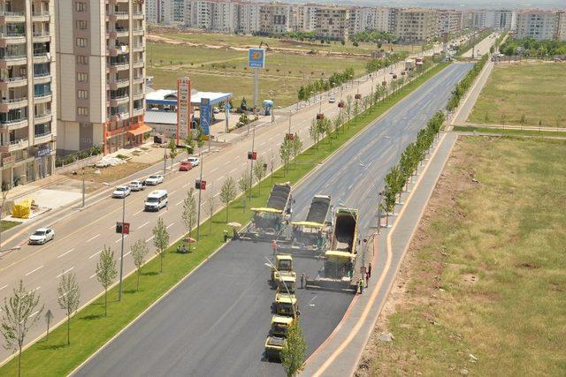 Diyarbakır’da 1 milyon 250 bin ton sıcak asfalt ile rekor kırıldı