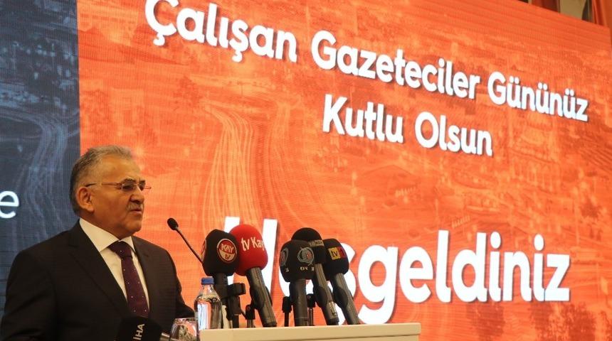 B&uuml;y&uuml;kkılı&ccedil;: &ldquo;G&ouml;n&uuml;l belediyeciliği olmazsa olmaz projemizdir&rdquo;