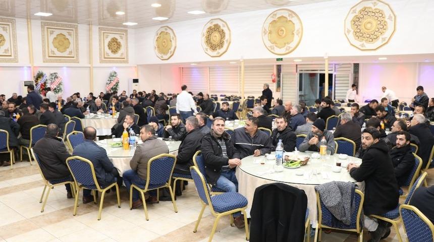 İş makineleri tamircileri aynı &ccedil;atı altında buluştu