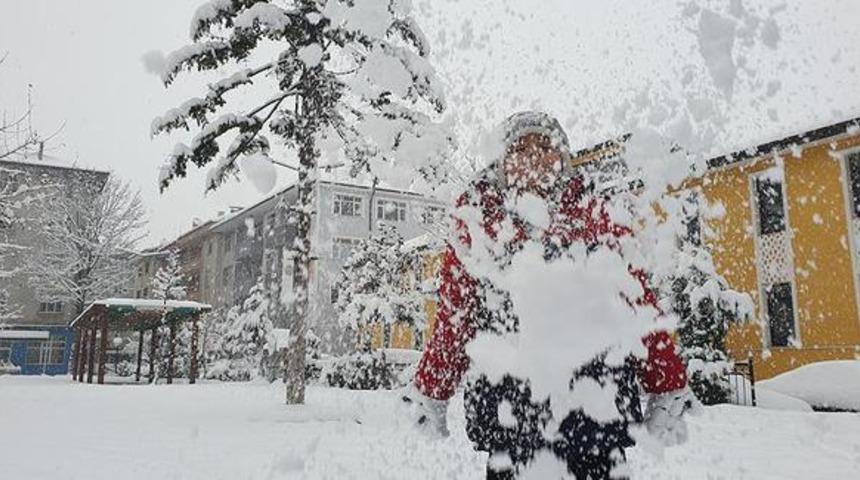 Kar tatili haberleri peş peşe geliyor! Hangi illerde okullar tatil edildi?