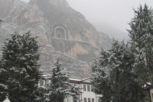 Amasya'da eğitime 'kar' engeli