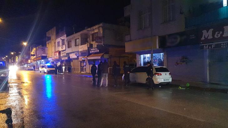 Çatışmanın ortasında kalan esnafı başından vurdular! G4