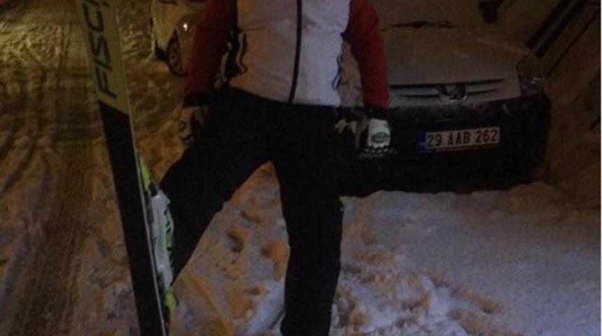 Kayak takımını aldı şehir merkezine indi