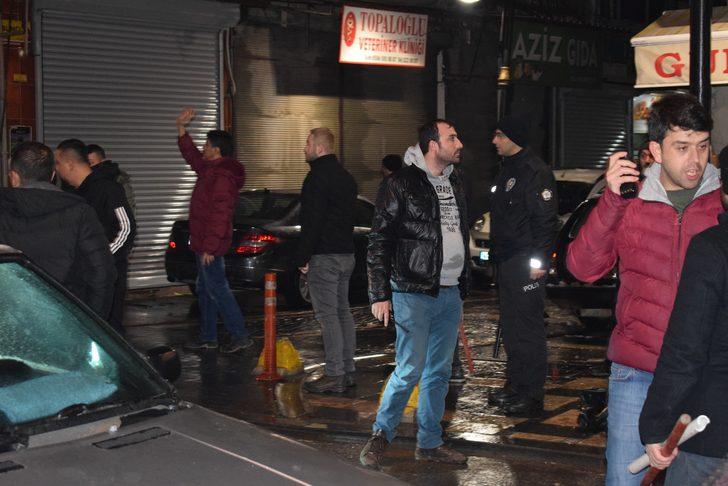 Sopa ve demir çubuklar havada uçuştu! Çok sayıda yaralı var! G4