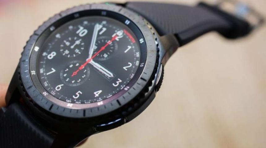 Gear S3 fiyatı 700TL&rsquo;nin altına d&uuml;şt&uuml;!