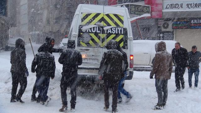 Van'da 3, Hakkari'de 2, Bitlis'te 1 ilçede okullara kar tatili (2)