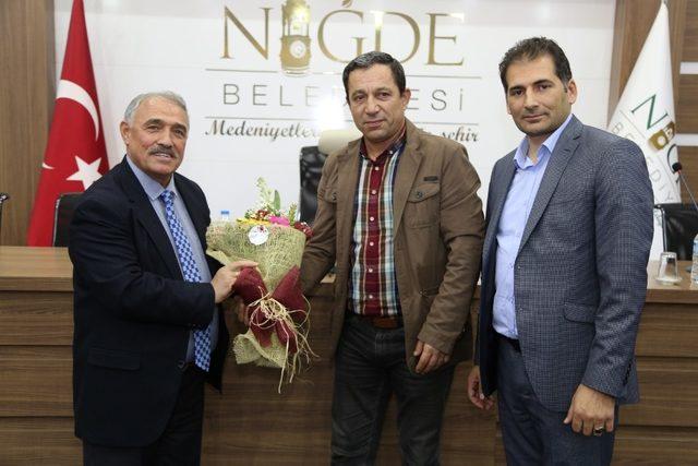 Niğde Belediyesi işçilerine Yüzde 29 zam