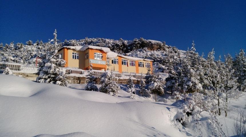 Erdemli&rsquo;de taşımalı eğitime 1 g&uuml;n ara verildi