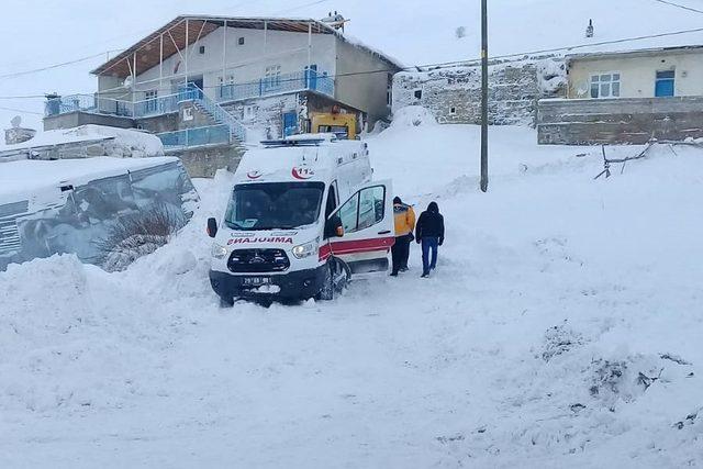 Köse’de diyaliz hastasının imdadına Özel İdare ekipleri yetişti