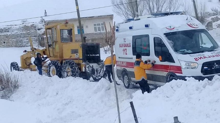 Köse’de diyaliz hastasının imdadına Özel İdare ekipleri yetişti
