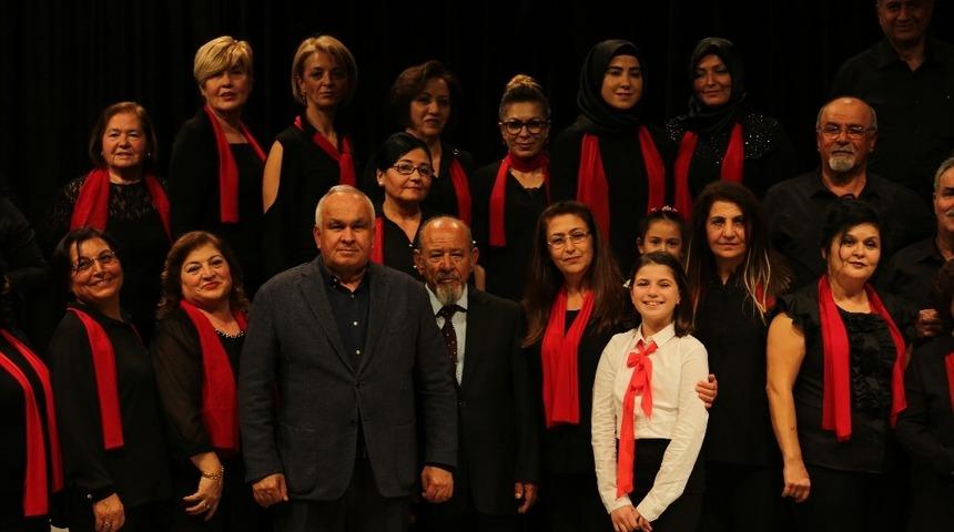Çağdaş Türk Müziği Korosu ve Çocuk Korosu ilk konserini gerçekleştirdi