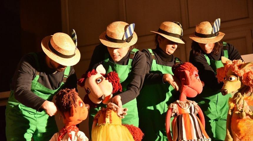 Alanya Belediye Tiyatrosundan &ccedil;ocuk oyunu