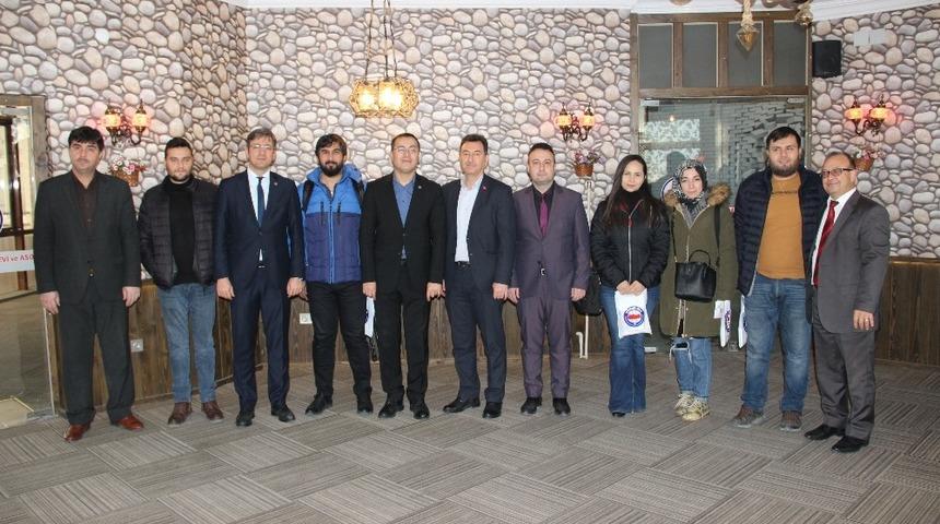 Eğitim-Bir-Sen gazetecileri unutmadı