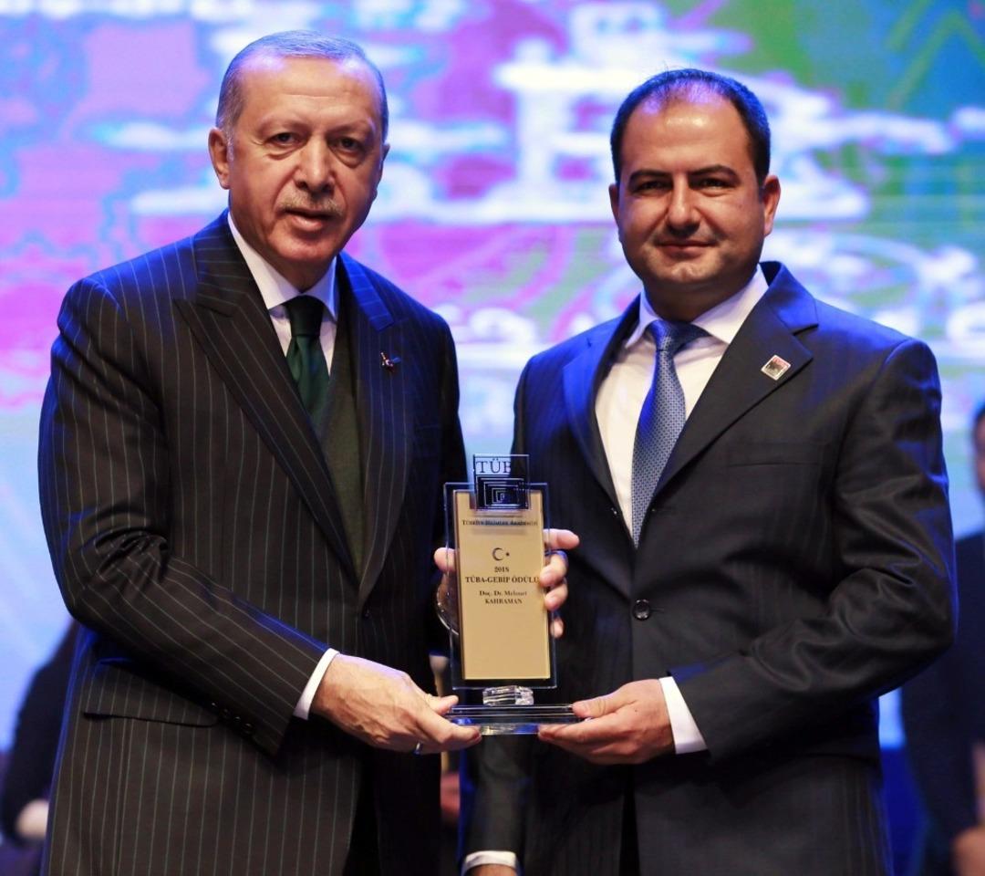 GA&Uuml;N&rsquo;&uuml;n Onur &Ouml;d&uuml;l&uuml; Cumhurbaşkanı Erdoğan&rsquo;dan