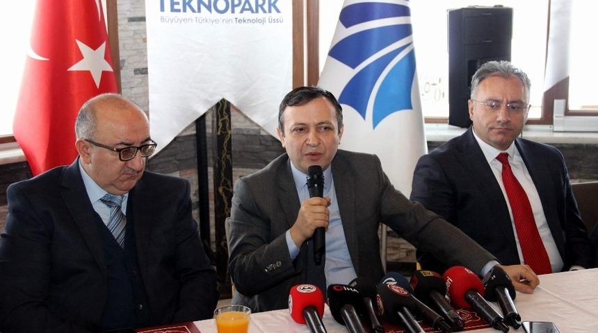 ER&Uuml; Rekt&ouml;r&uuml; Prof. Dr. Mustafa &Ccedil;alış: