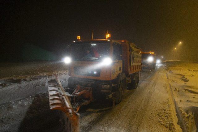 Büyükşehir kesintisiz çalışıyor