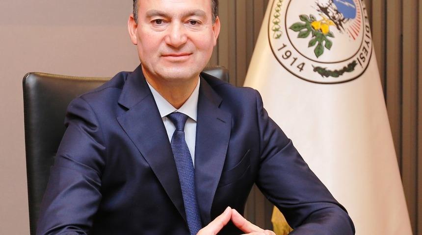 &Uuml;mmet Akın; &ldquo;Fedakar basınımızın &Ccedil;alışan Gazeteciler G&uuml;n&uuml; kutlu olsun&rdquo;