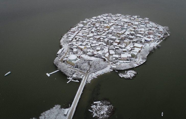 Türkiye’deki "Küçük Venedik" beyaz örtüsüyle ayrı güzel G1