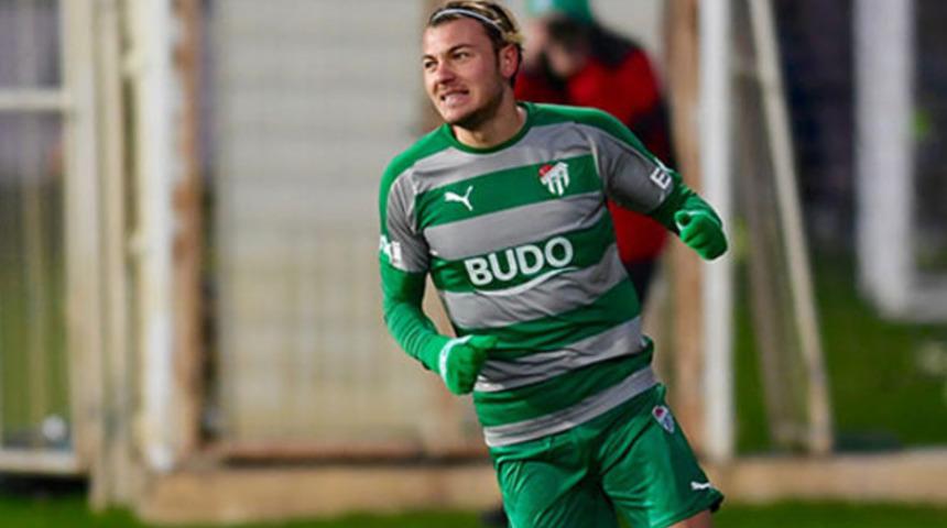 Yusuf Erdoğan kampta yıldızlaşıyor