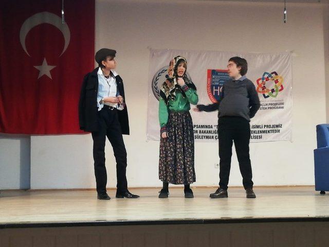 Lise öğrencilerinin gösterisi beğeni topladı