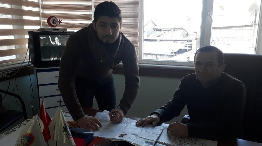 Karaelmasspor, eski kalecisi Hasancan ile anlaştı