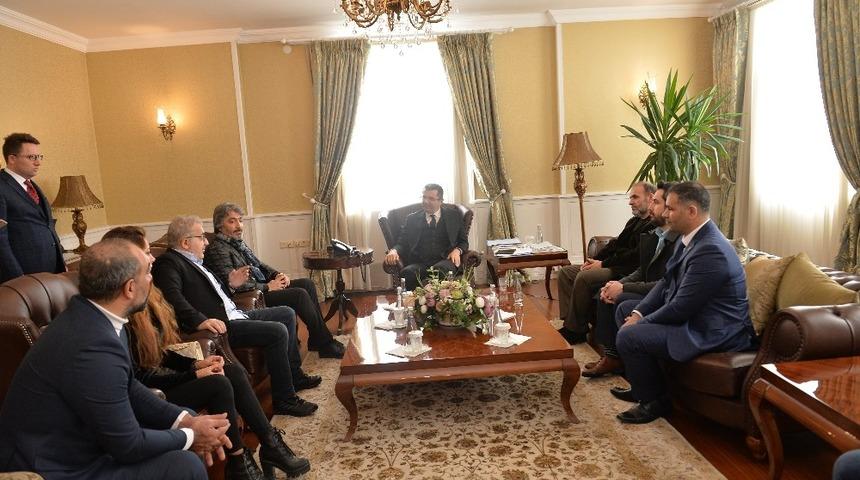 B&uuml;y&uuml;k turnuvaya b&uuml;y&uuml;k destek