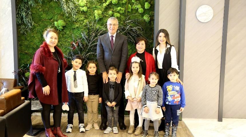 Başkan Tarhan: "&Ccedil;ocuklara en iyi geleceği hazırlamak istiyoruz"