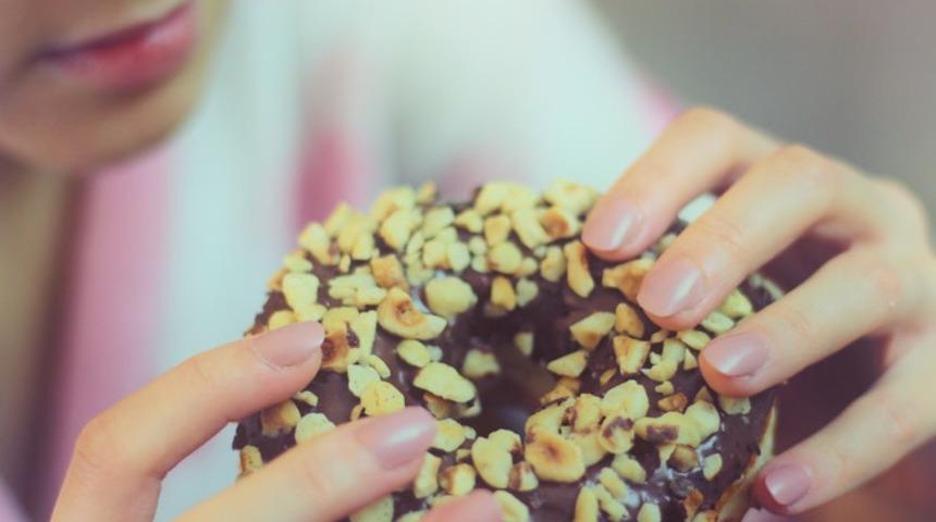 40 yaşından sonra uzak durmanız gereken yiyecek ve i&ccedil;ecekler