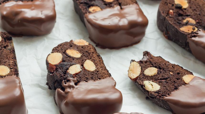 Çikolatalı Bademli Biscotti 