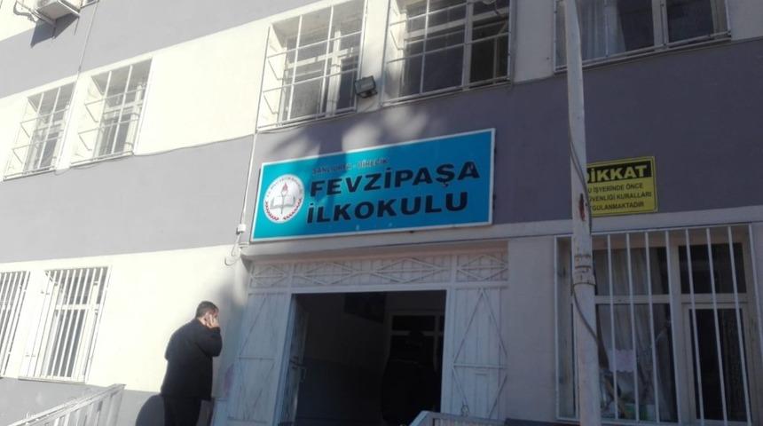 Ter&ouml;r &ouml;rg&uuml;t&uuml; propagandası yapan &ouml;ğretmen g&ouml;zaltına alındı