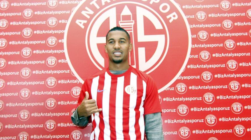 Vainqueur'un Antalyaspor'dan Monaco'ya transferi iptal oldu