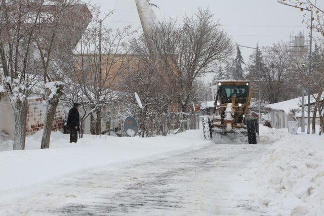 Elazığ’da karla mücadele çalışmaları