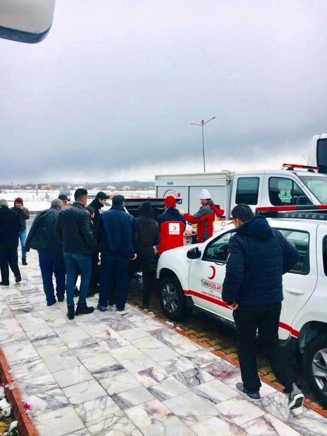 Elazığ’da ulaşıma kapanan Bingöl ve Diyarbakır yolu açıldı