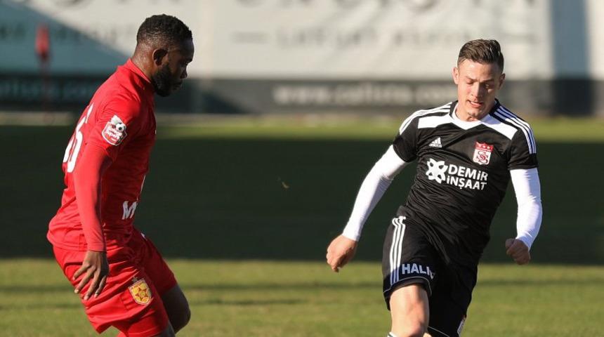 Demir Grup Sivasspor 1 - 1 Partizani